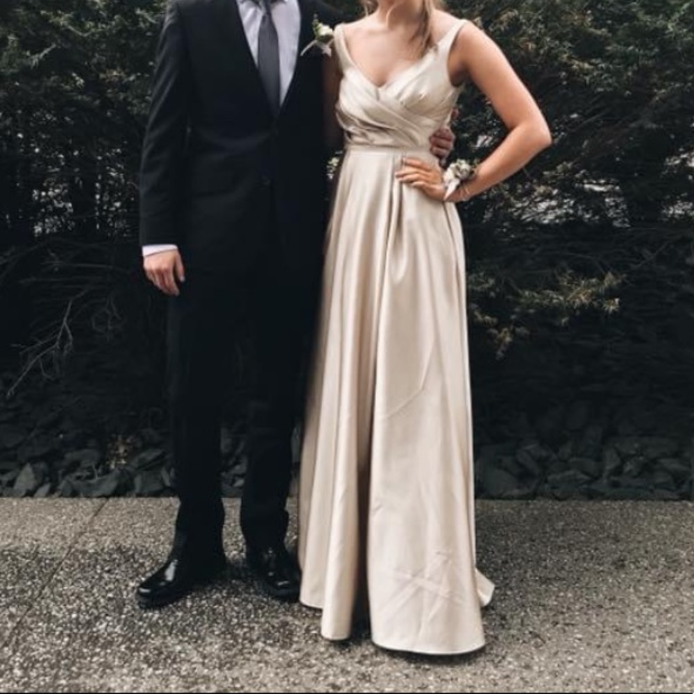 champagne prom dress